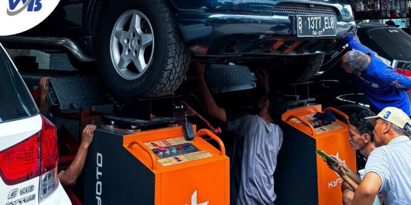 kaki-kaki mobil bunyi